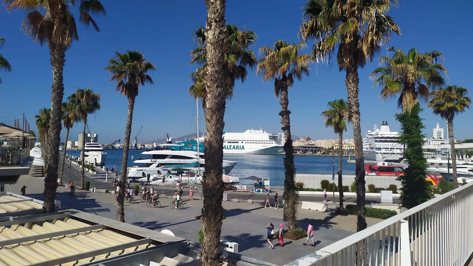 Apartamento Malagueta Campos Eliseos Màlaga Apartmán