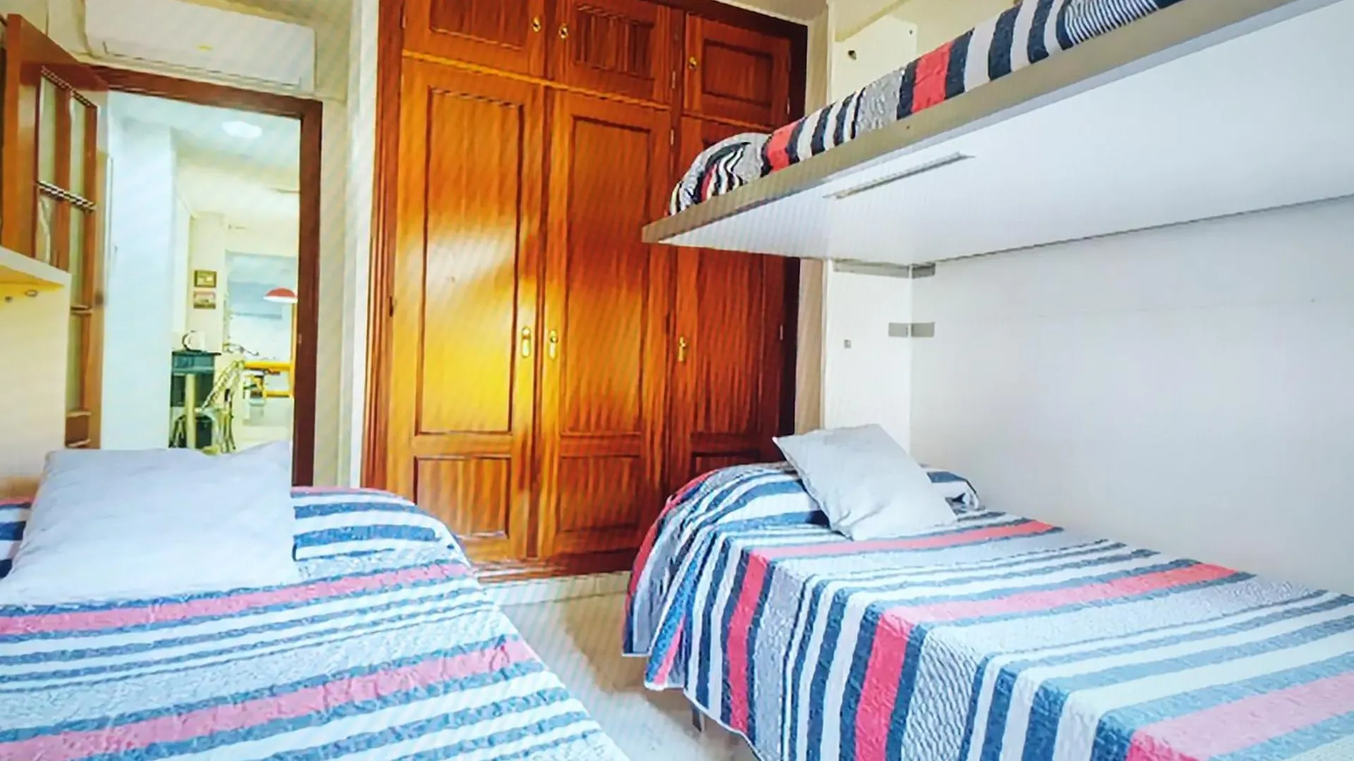 Apartamento Malagueta Campos Eliseos Malaga
